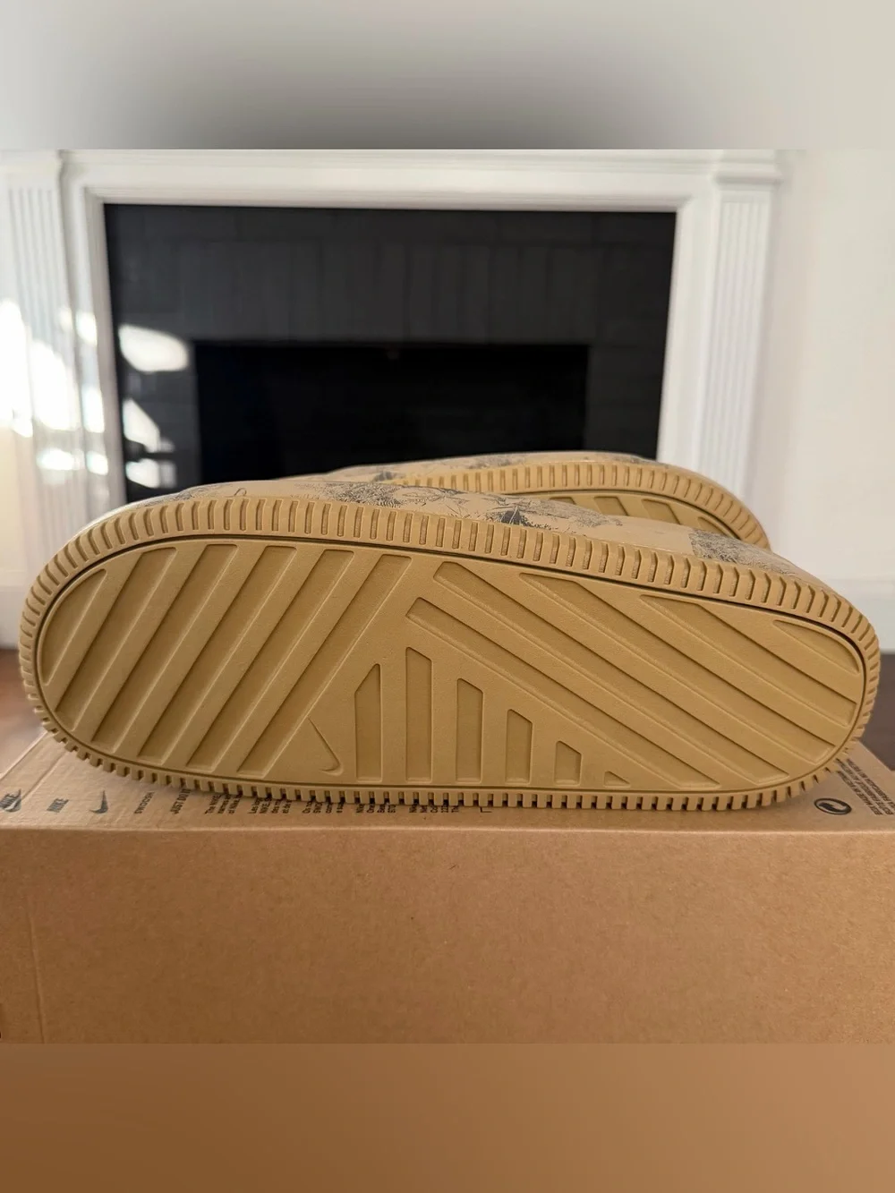 Nike calm slide